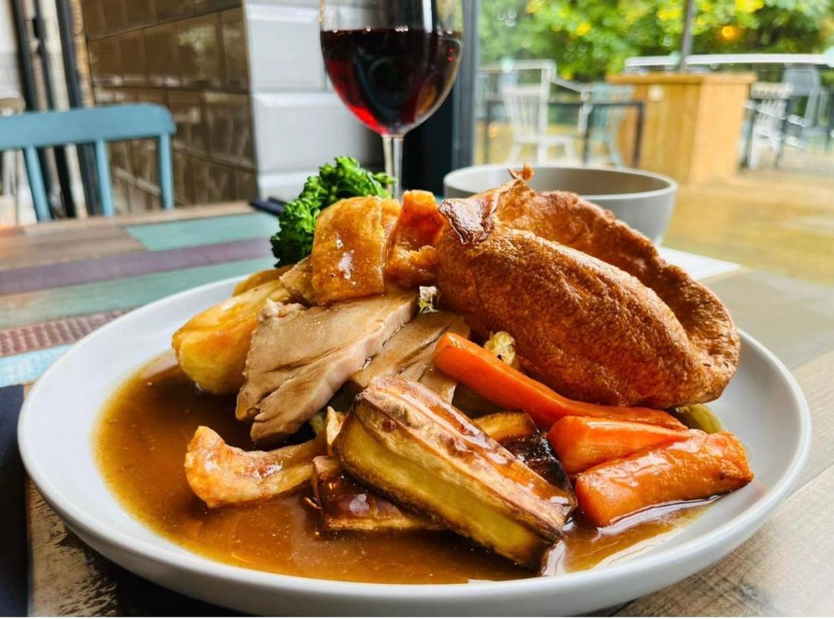 Oaklands Hotel Thorpe St Andrew Ngoại thất bức ảnh