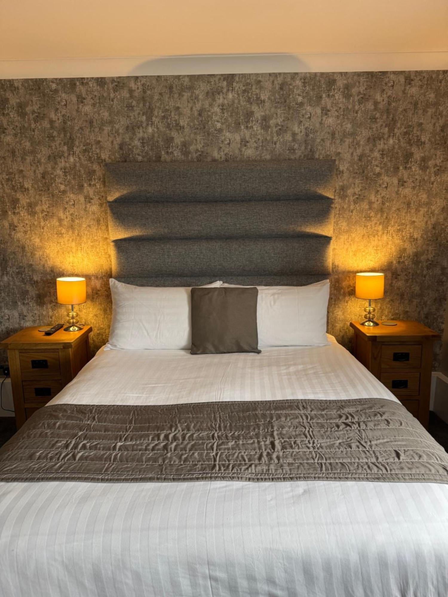 Oaklands Hotel Thorpe St Andrew Ngoại thất bức ảnh