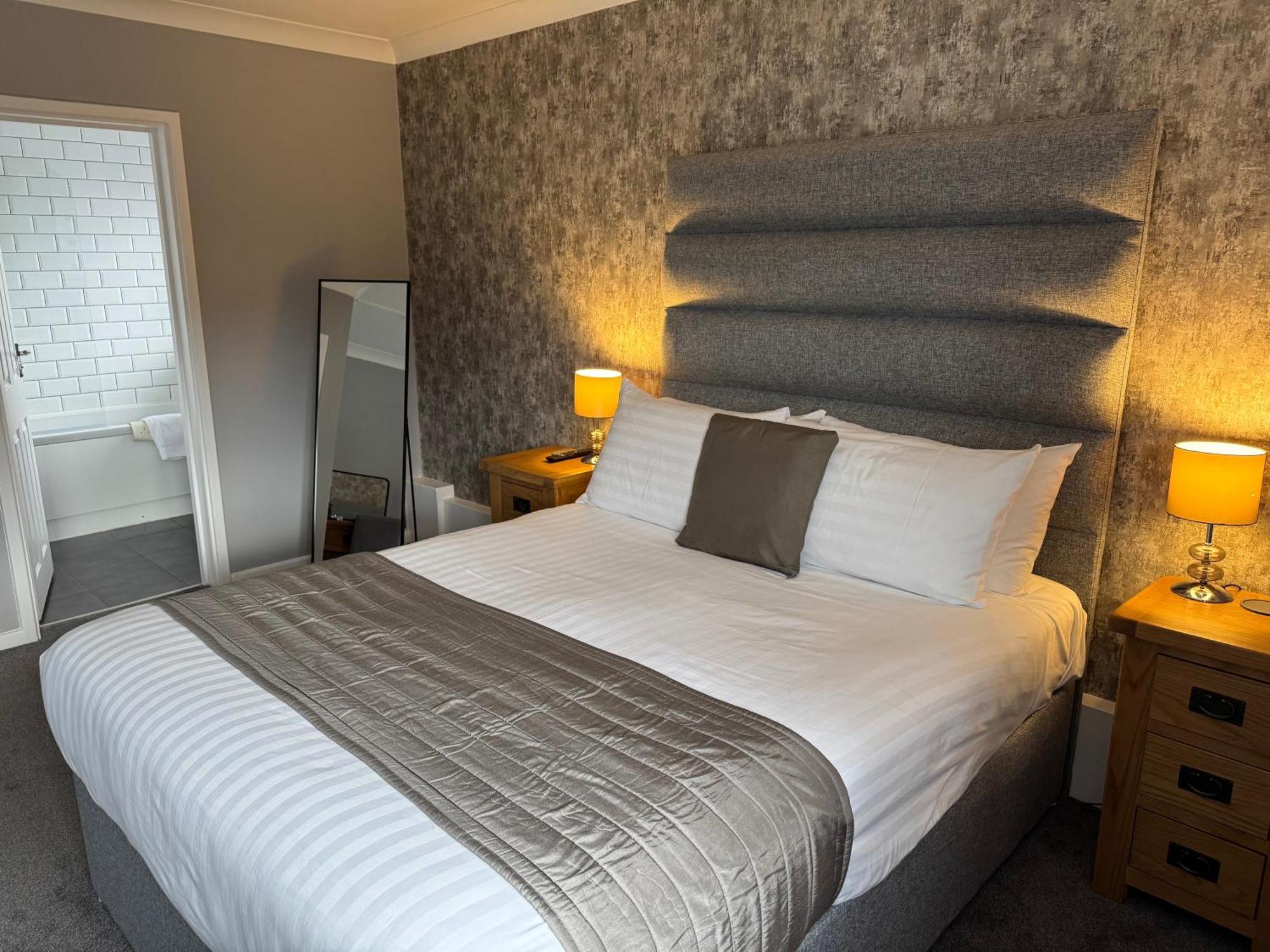 Oaklands Hotel Thorpe St Andrew Ngoại thất bức ảnh