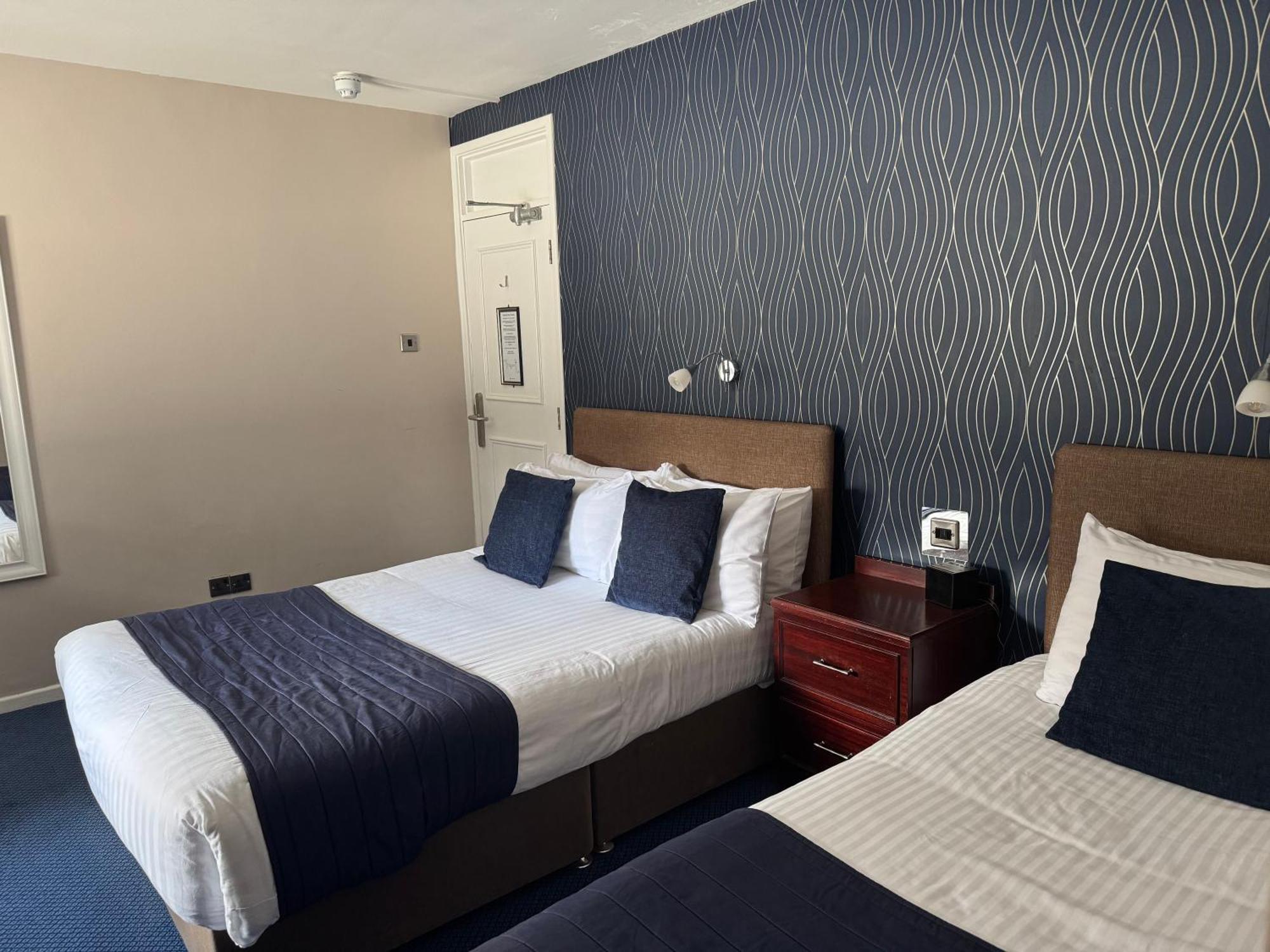 Oaklands Hotel Thorpe St Andrew Ngoại thất bức ảnh